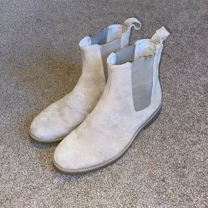Chelsea Boots